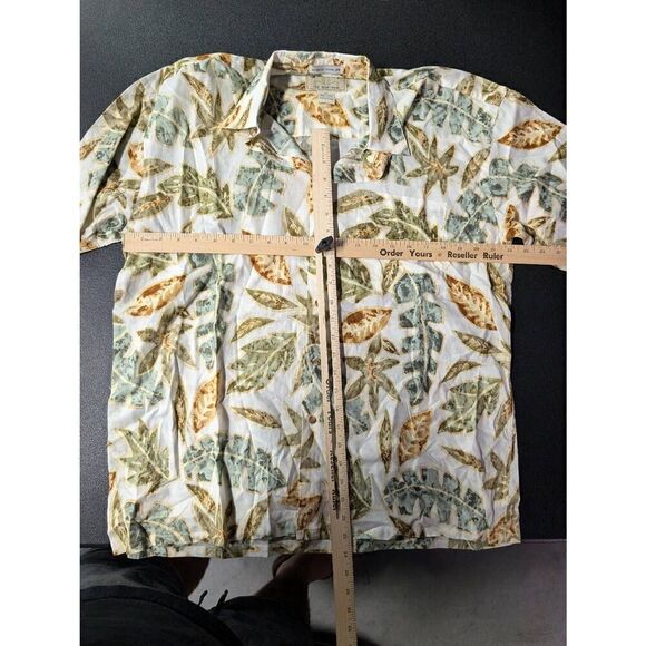 Splatt Island Shores, Beige and Green, Palm Pattern Hawaiian Island Style Tropic - Picture 6 of 6